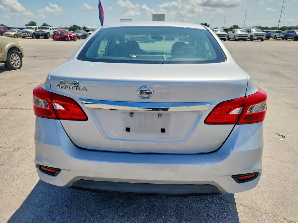 2018 Nissan Sentra მანქანა იყიდება აუქციონზე, vin: 3N1AB7AP3JY337243, აუქციონის ნომერი: 58880136