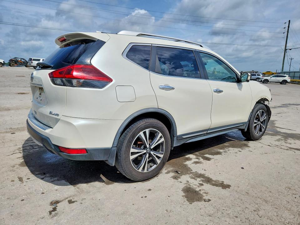 Продажа на аукционе авто 2018 Nissan Rogue, vin: JN8AT2MV0JW320841, номер лота: 56683976