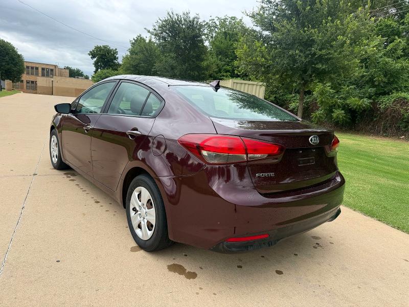 58361356 :رقم المزاد ، 3KPFK4A75HE097190 vin ، 2017 Kia Forte مزاد بيع