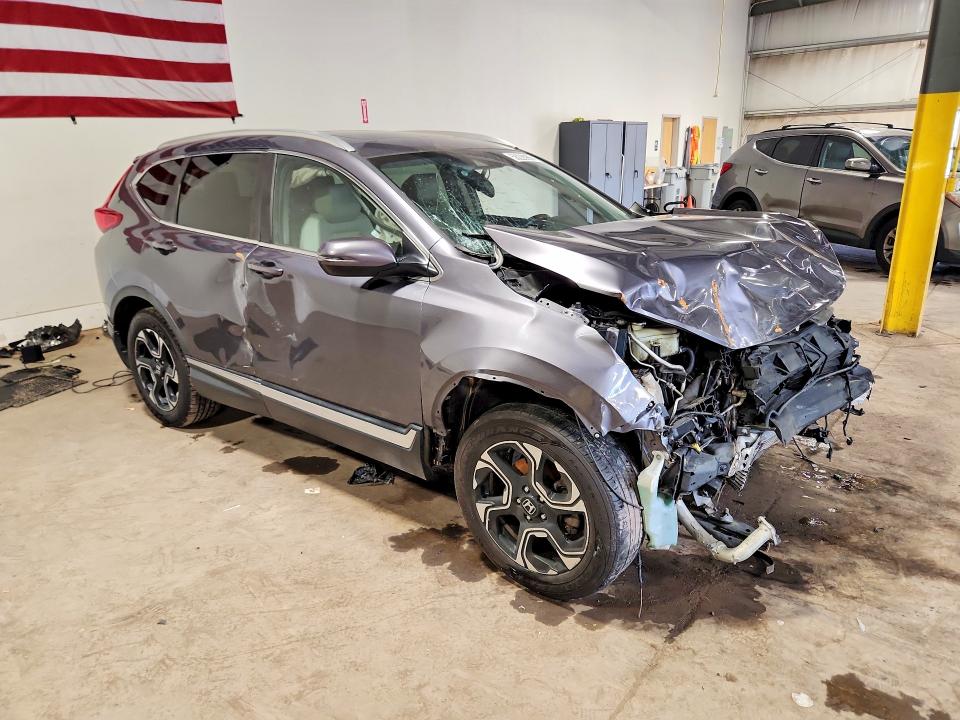 Продажа на аукционе авто 2018 Honda Cr-v, vin: 7FARW2H97JE024047, номер лота: 58228996