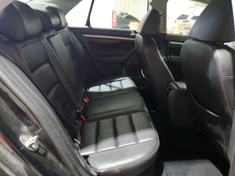 2010 Volkswagen Jetta მანქანა იყიდება აუქციონზე, vin: 3VWAZ7AJ3AM135706, აუქციონის ნომერი: 56644866