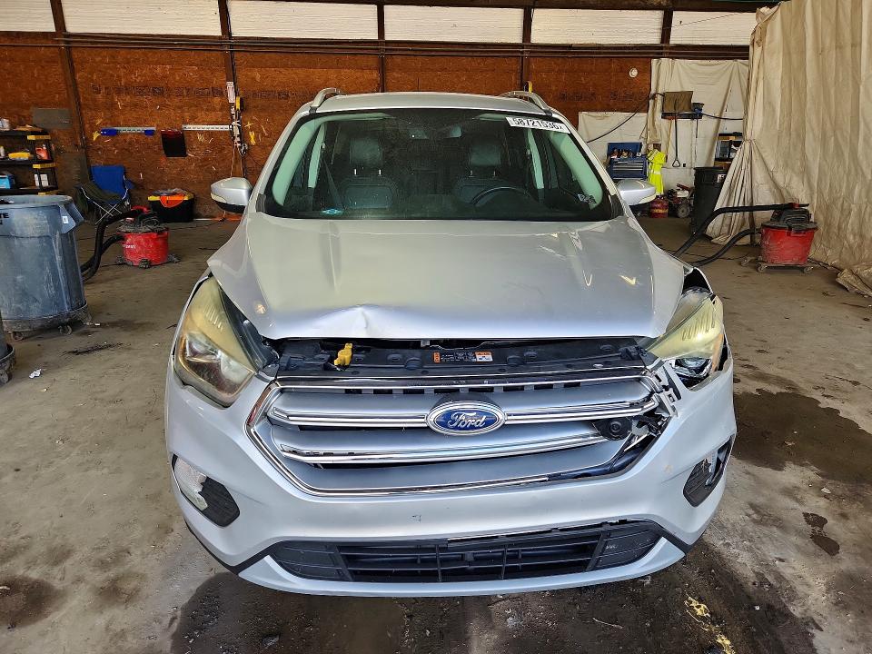 58721536 :رقم المزاد ، 1FMCU9JD3HUD06598 vin ، 2017 Ford Escape مزاد بيع