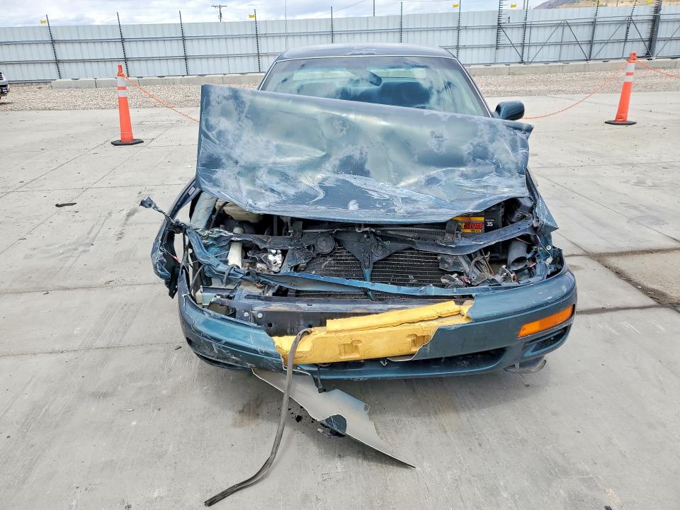 55512096 :رقم المزاد ، 4T1BG12K0TU944656 vin ، 1996 Toyota Camry مزاد بيع