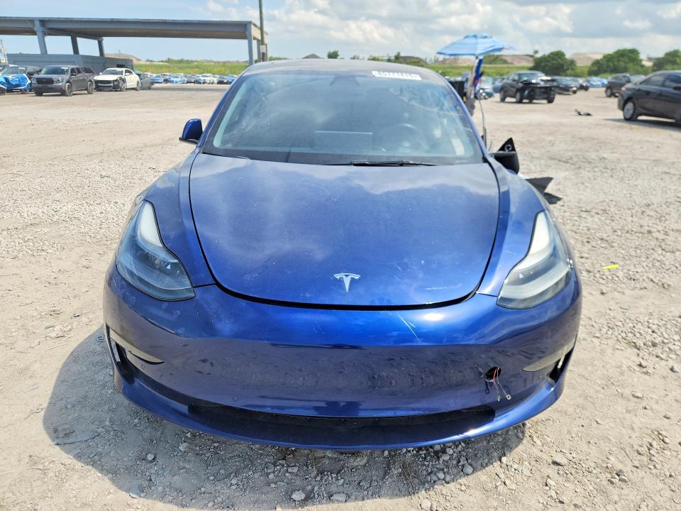2022 Tesla Model 3 მანქანა იყიდება აუქციონზე, vin: 5YJ3E1EB5NF314976, აუქციონის ნომერი: 85771415