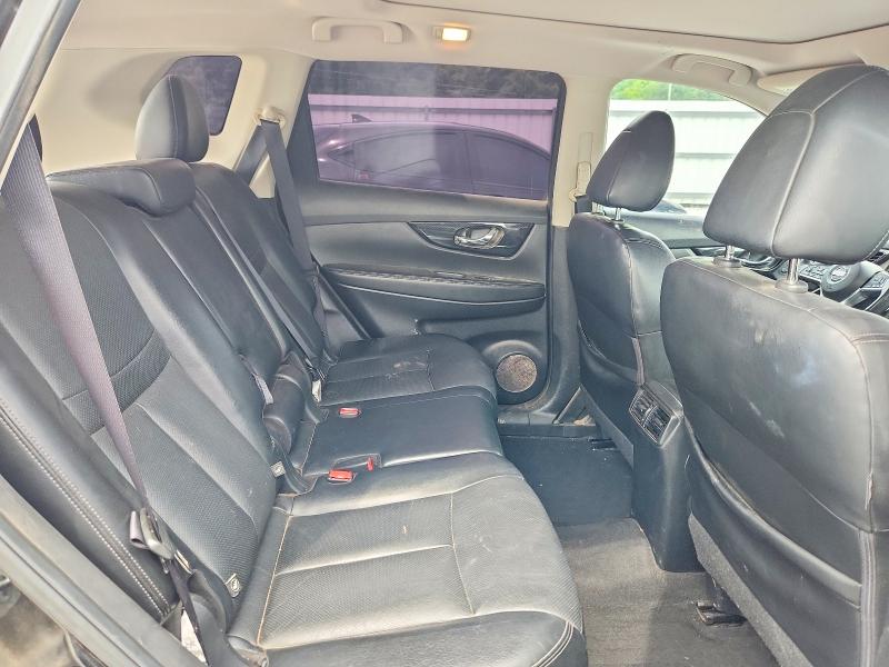 Auction sale of the 2017 Nissan Rogue, vin: JN8AT2MT3HW399155, lot number: 58828696