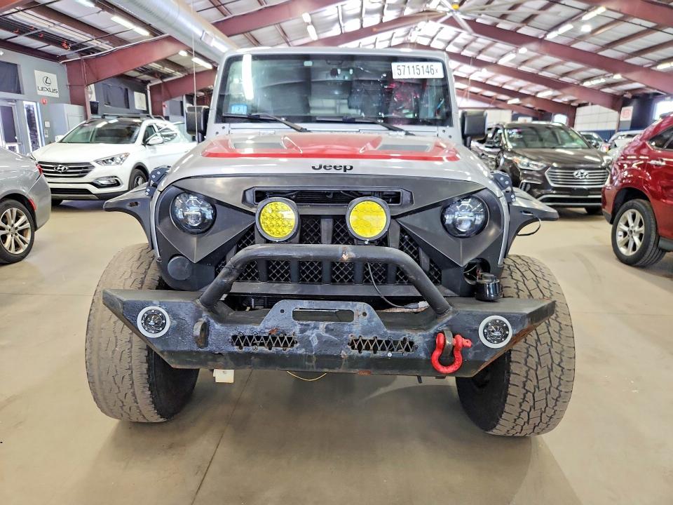 2015 Jeep Wrangler Unlimited მანქანა იყიდება აუქციონზე, vin: 1C4BJWDG9FL522990, აუქციონის ნომერი: 57115146