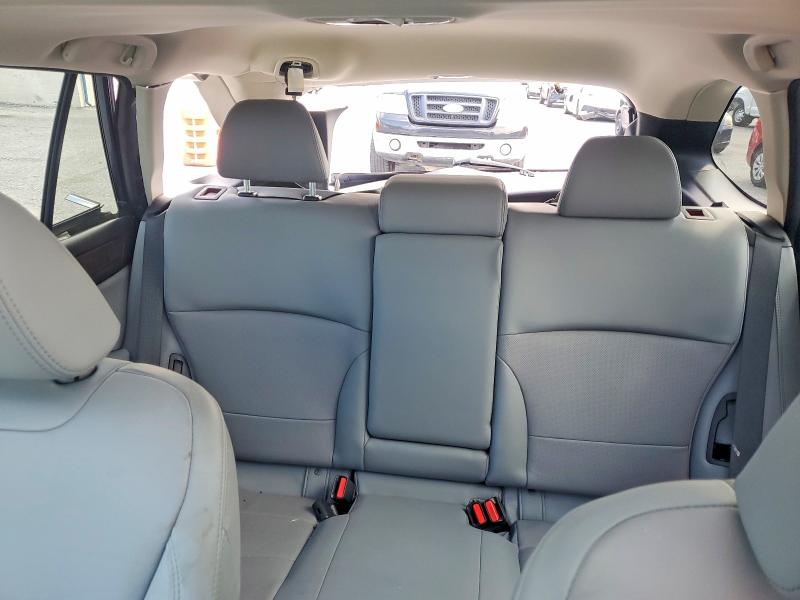 58524516 :رقم المزاد ، 4S4BSAKC3J3333756 vin ، 2018 Subaru Outback مزاد بيع
