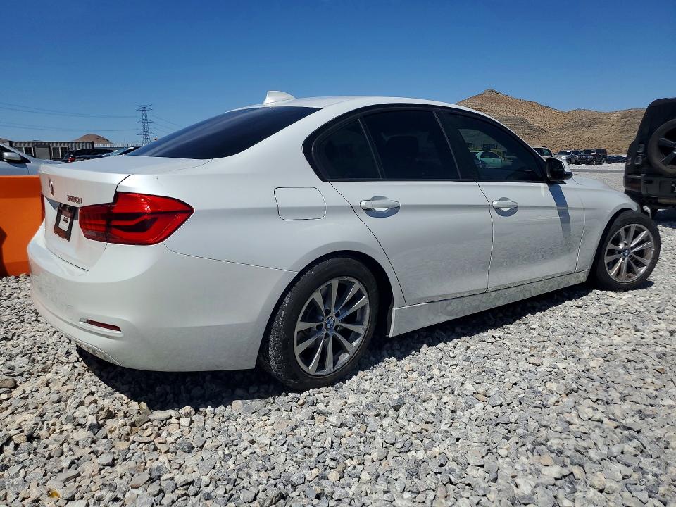 2018 Bmw 320 მანქანა იყიდება აუქციონზე, vin: WBA8E1G59JNU91004, აუქციონის ნომერი: 55657406