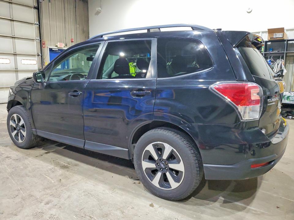 Продажа на аукционе авто 2017 Subaru Forester, vin: JF2SJAEC8HH410333, номер лота: 57962376