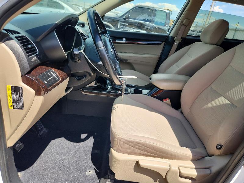 55792766 :رقم المزاد ، 5XYKTCA67FG597381 vin ، 2015 Kia Sorento مزاد بيع