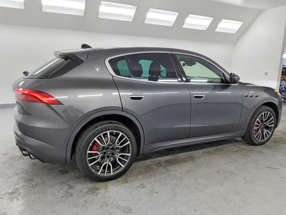 2023 Maserati Grecale მანქანა იყიდება აუქციონზე, vin: ZN682AVA3P7418279, აუქციონის ნომერი: 55326666