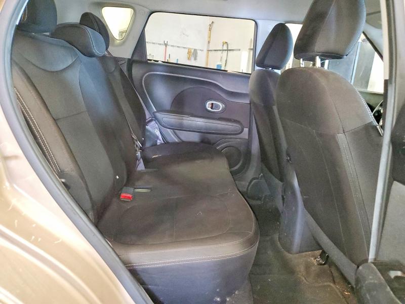 59261346 :رقم المزاد ، KNDJN2A27F7231978 vin ، 2015 Kia Soul مزاد بيع