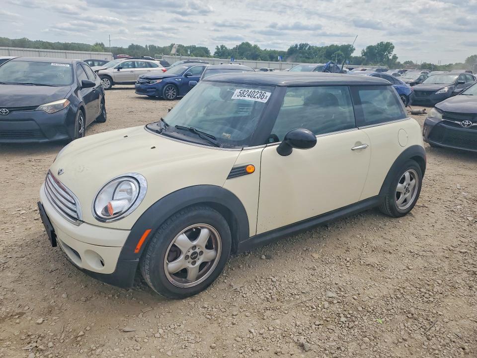 2009 Mini Cooper მანქანა იყიდება აუქციონზე, vin: WMWMF33549TW74251, აუქციონის ნომერი: 58240236