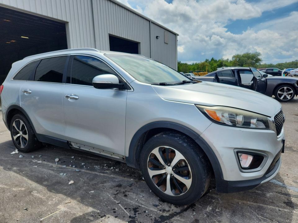Продажа на аукционе авто 2016 Kia Sorento, vin: 5XYPH4A55GG112290, номер лота: 55617296