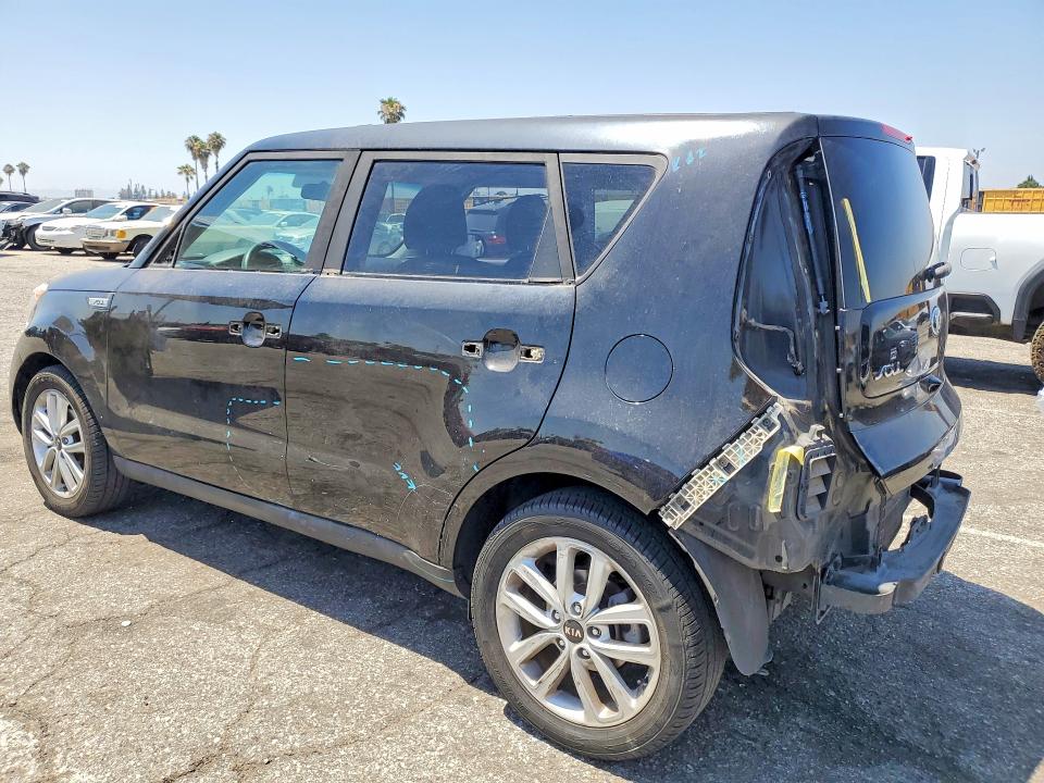 Продаж на аукціоні авто 2018 Kia Soul, vin: KNDJP3A52J7891316, номер лоту: 56348626