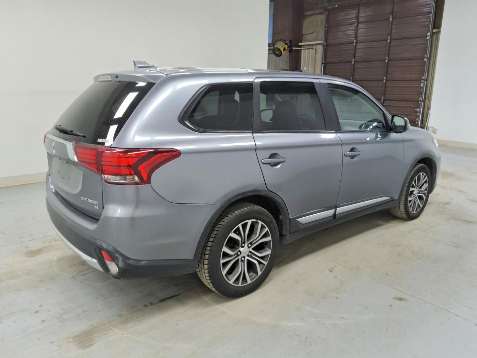 Продажа на аукционе авто 2018 Mitsubishi Outlander, vin: JA4AZ3A30JZ016419, номер лота: 57244346