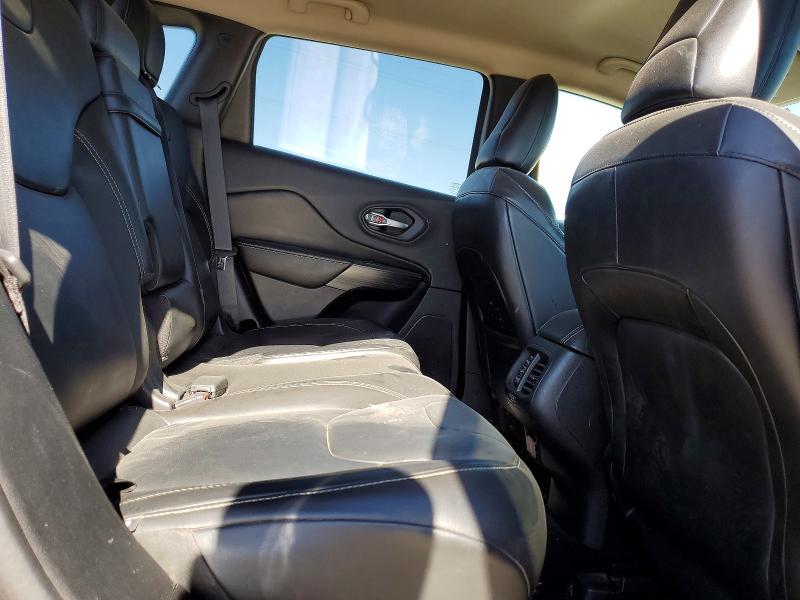 55881226 :رقم المزاد ، 1C4PJMDS9FW693008 vin ، 2015 Jeep Cherokee مزاد بيع