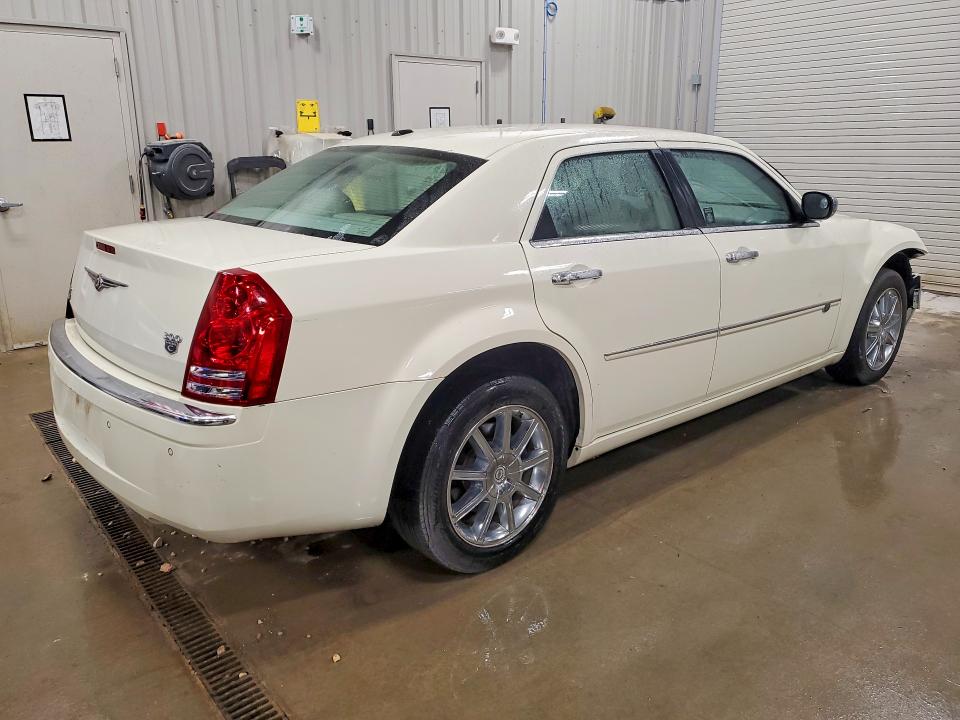 Продажа на аукционе авто 2010 Chrysler 300c, vin: 2C3CK6CT2AH239406, номер лота: 58807346