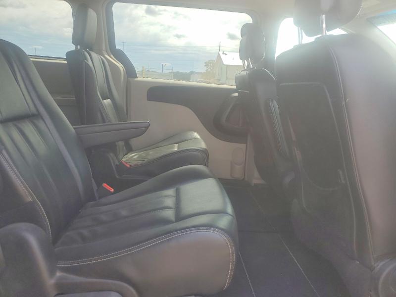58392796 :رقم المزاد ، 2C4RC1BG1DR743860 vin ، 2013 Chrysler Town & Country مزاد بيع