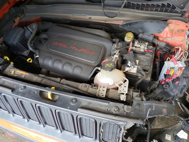 2016 Jeep Renegade მანქანა იყიდება აუქციონზე, vin: ZACCJBCT1GPE04523, აუქციონის ნომერი: 58105016