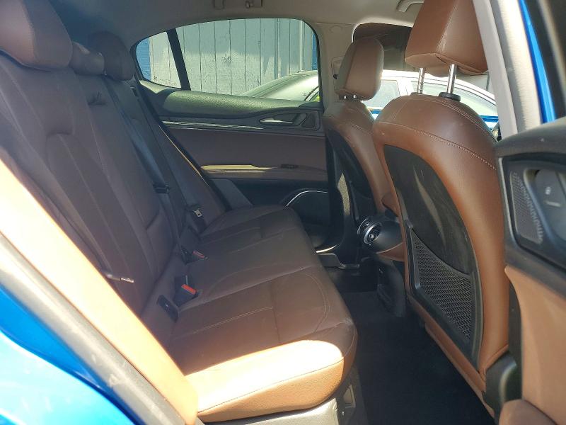 56521016 :رقم المزاد ، ZASPAJAN3L7C84304 vin ، 2020 Alfa Romeo Stelvio مزاد بيع