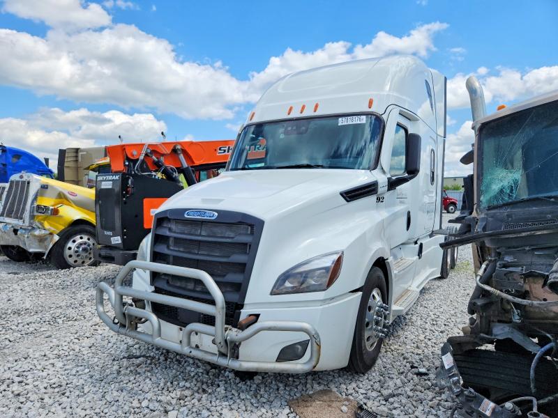Продажа на аукционе авто 2021 Freightliner Cascadia 126, vin: 3AKJHHDR2MSMD6642, номер лота: 57818176