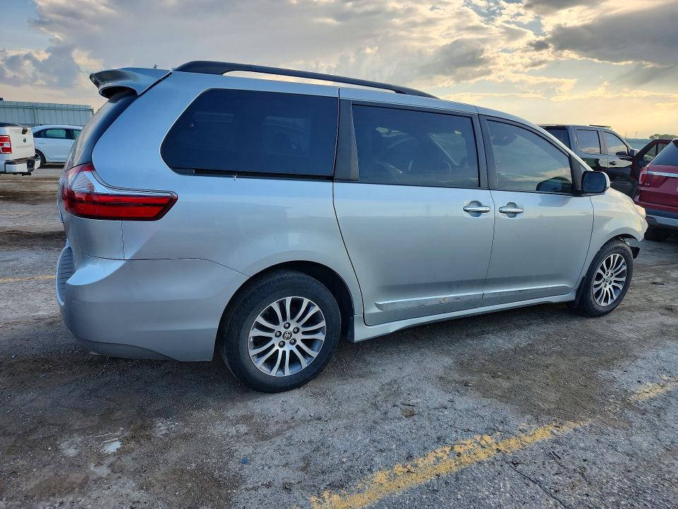 56516406 :رقم المزاد ، 5TDYZ3DC2LS075007 vin ، 2020 Toyota Sienna مزاد بيع