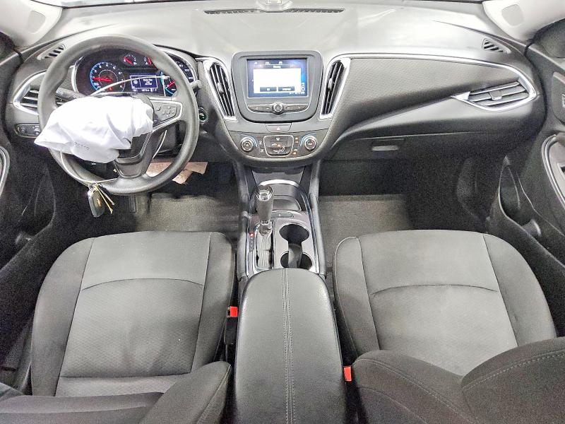 57035186 :رقم المزاد ، 1G1ZD5ST1JF219217 vin ، 2018 Chevrolet Malibu مزاد بيع