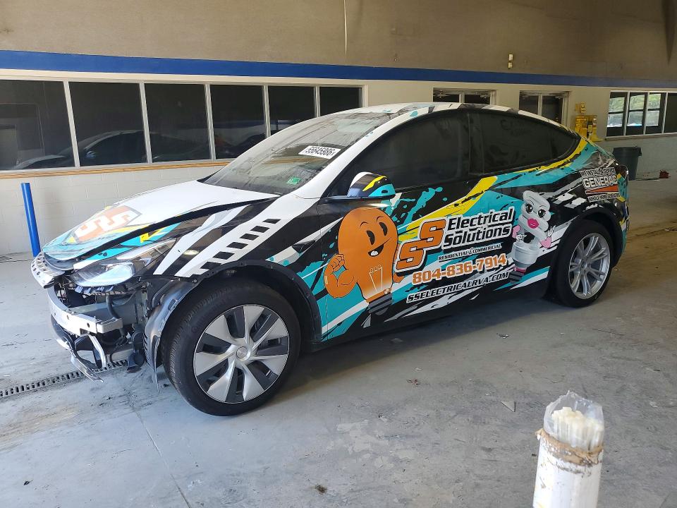 2023 Tesla Model Y მანქანა იყიდება აუქციონზე, vin: 7SAYGDED2PF940185, აუქციონის ნომერი: 55645986