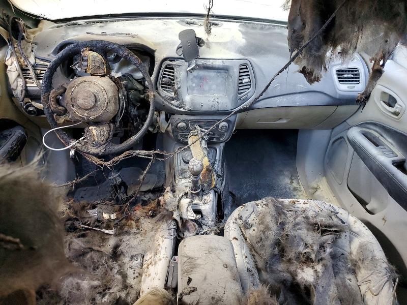 58824456 :رقم المزاد ، 3C4NJDBB0LT247910 vin ، 2020 Jeep Compass مزاد بيع