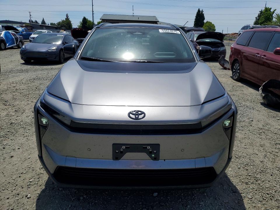 55624676 :رقم المزاد ، JTMBCAEB2TA006655 vin ، 2026 Toyota Bz مزاد بيع