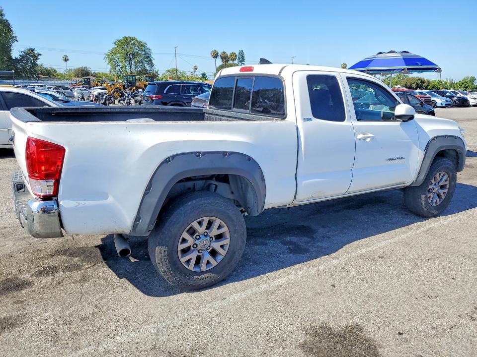 Продажа на аукционе авто 2016 Toyota Tacoma, vin: 5TFRX5GN3GX055299, номер лота: 57476676
