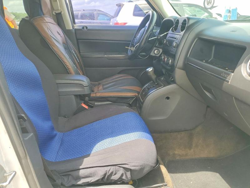 56260676 :رقم المزاد ، 1C4NJPBB0ED859261 vin ، 2014 Jeep Patriot مزاد بيع