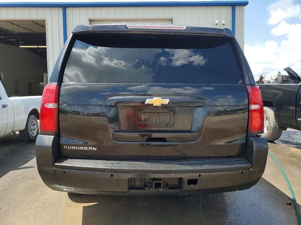 Продаж на аукціоні авто 2018 Chevrolet Suburban, vin: 1GNSCHKC5JR371326, номер лоту: 55956856