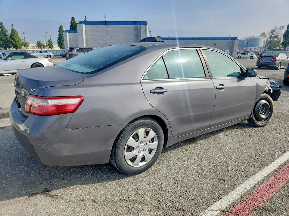 56099386 :رقم المزاد ، 4T1BE46K57U030877 vin ، 2007 Toyota Camry مزاد بيع