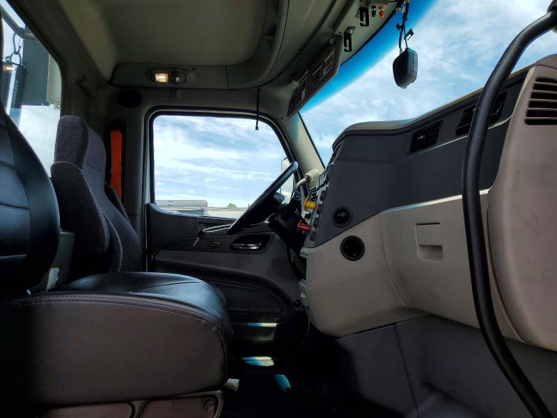 Продаж на аукціоні авто 2019 Peterbilt 579, vin: 1XPBA48X5KD600196, номер лоту: 57903226
