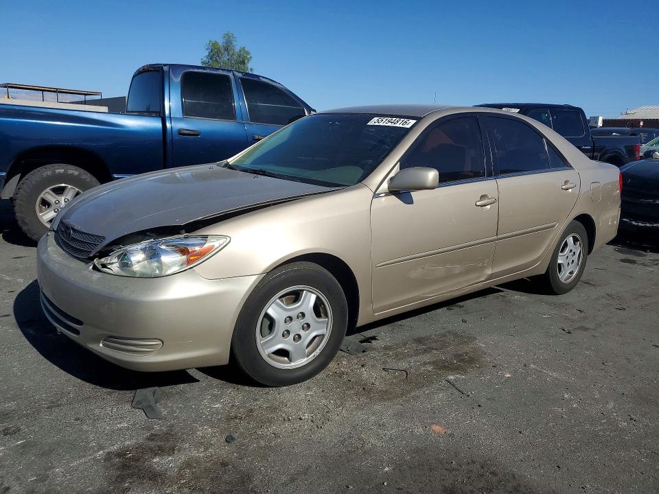 2003 Toyota Camry მანქანა იყიდება აუქციონზე, vin: 4T1BF32KX3U037668, აუქციონის ნომერი: 55194816