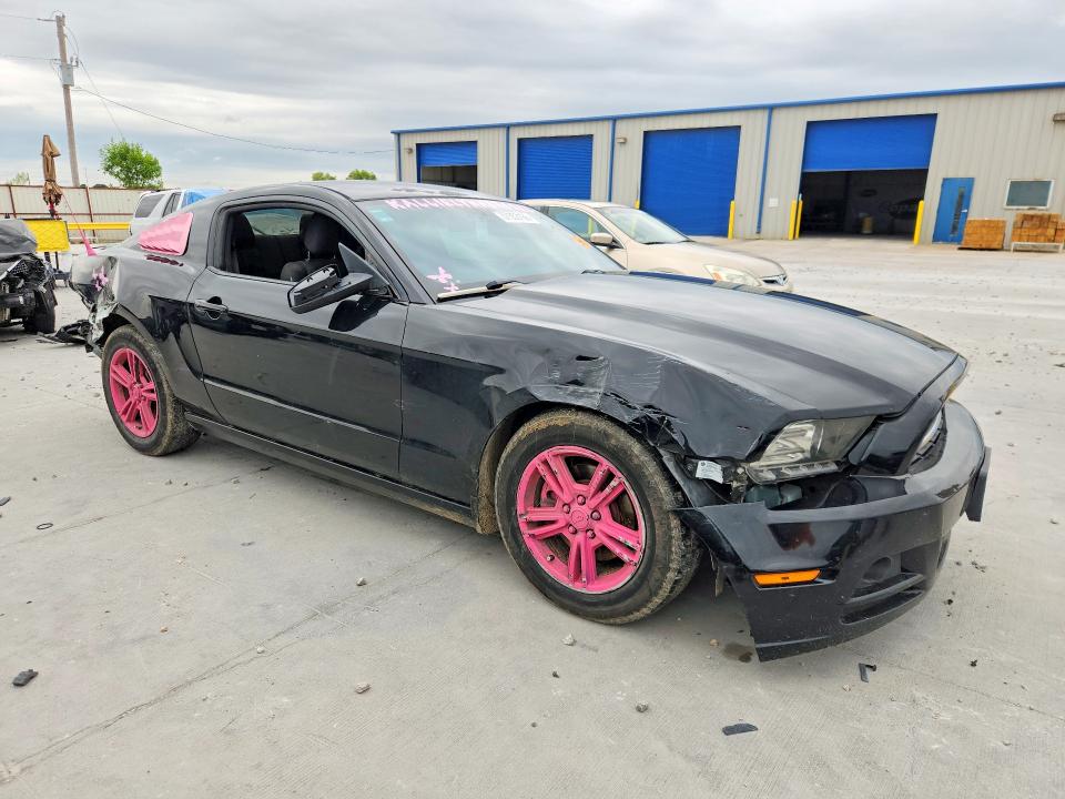 2014 Ford Mustang მანქანა იყიდება აუქციონზე, vin: 1ZVBP8AM2E5274750, აუქციონის ნომერი: 57353186