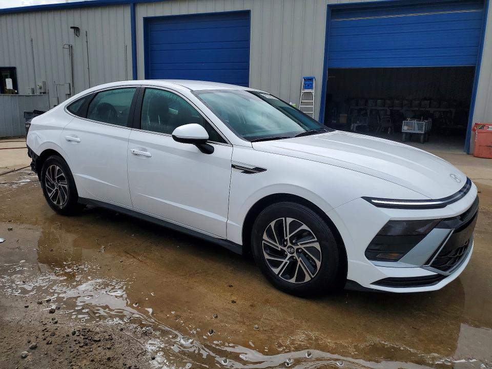 2026 Hyundai Sonata Hybrid მანქანა იყიდება აუქციონზე, vin: KMHL24JJ4TA165081, აუქციონის ნომერი: 58488856