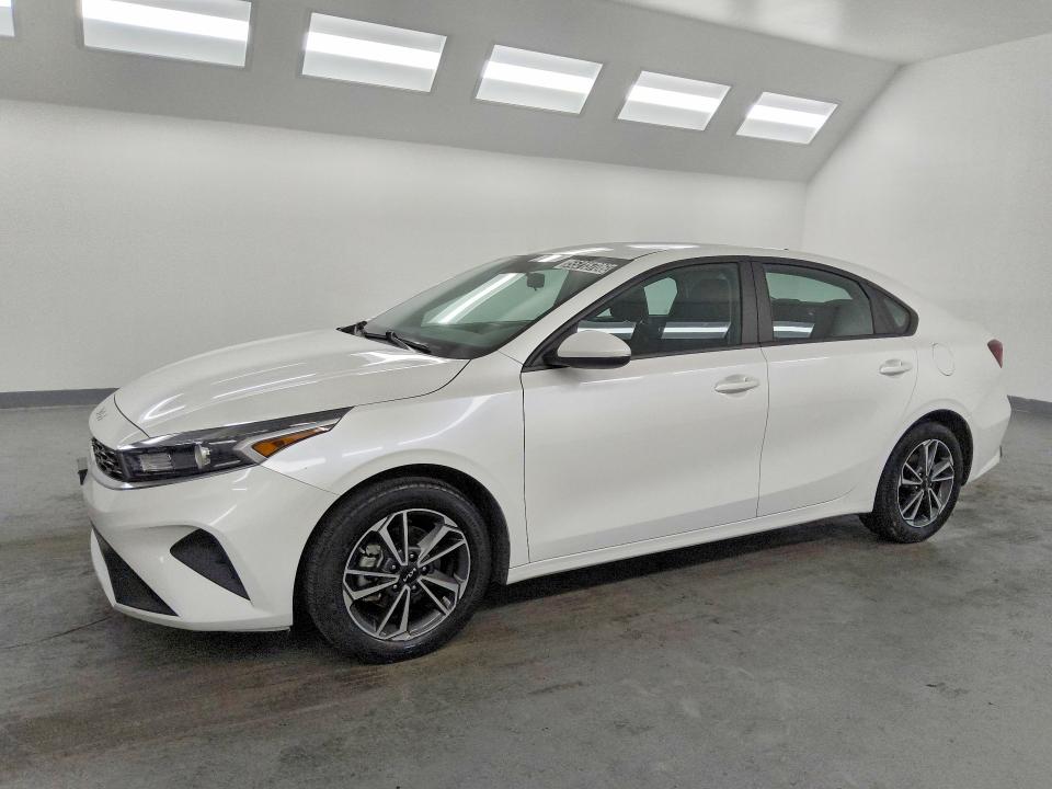 2022 Kia Forte მანქანა იყიდება აუქციონზე, vin: 3KPF24AD3NE499534, აუქციონის ნომერი: 55215706