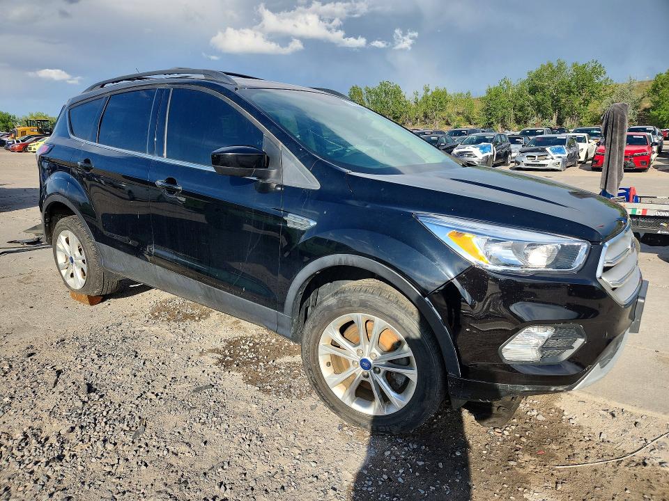 Продажа на аукционе авто 2017 Ford Escape, vin: 1FMCU9G99HUB94196, номер лота: 55621656