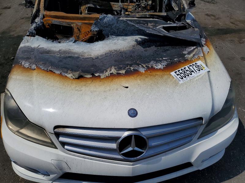 55854736 :رقم المزاد ، WDDGF4HB2DR292025 vin ، 2013 Mercedes-benz C مزاد بيع