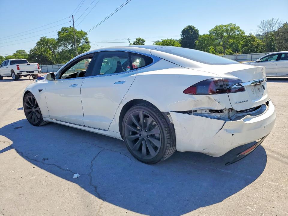 Продажа на аукционе авто 2017 Tesla Model S, vin: 5YJSA1E22HF222347, номер лота: 55781946