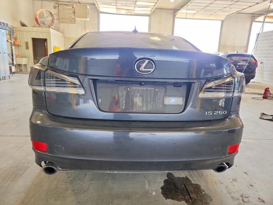 Продажа на аукционе авто 2011 Lexus Is, vin: JTHBF5C20B5141558, номер лота: 55784536