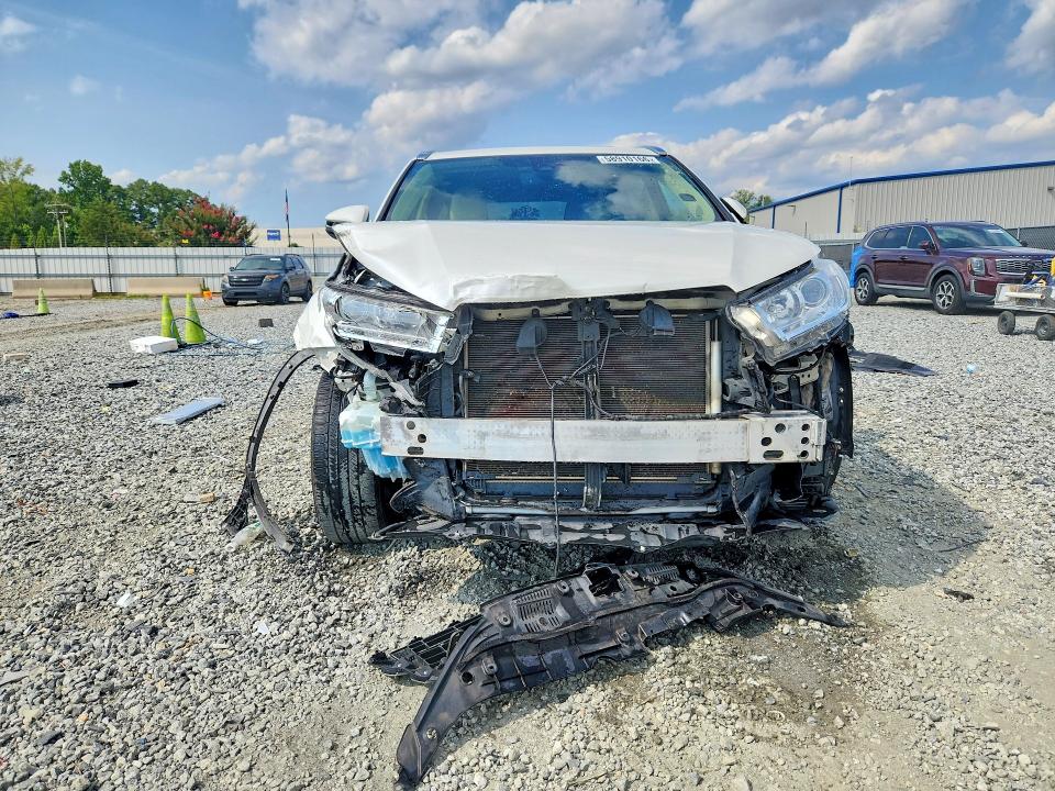 58910166 :رقم المزاد ، 5TDKZRFH5JS538174 vin ، 2018 Toyota Highlander مزاد بيع