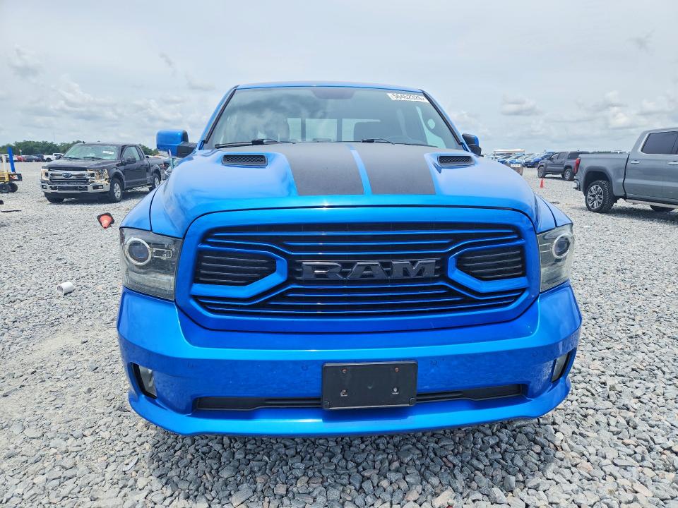 56452326 :رقم المزاد ، 1C6RR7MT7JS194307 vin ، 2018 Ram 1500 مزاد بيع