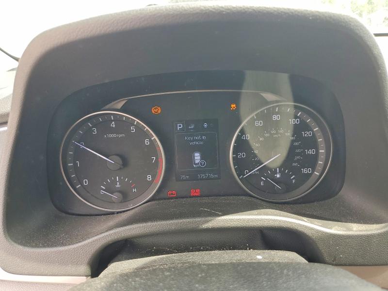 2017 Hyundai Elantra მანქანა იყიდება აუქციონზე, vin: 5NPD84LF0HH018286, აუქციონის ნომერი: 55832346