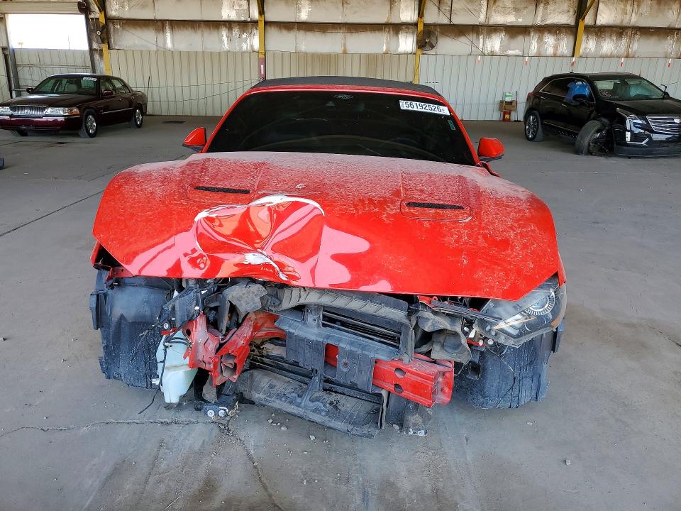 56192526 :رقم المزاد ، 1FATP8UH1N5100423 vin ، 2022 Ford Mustang مزاد بيع
