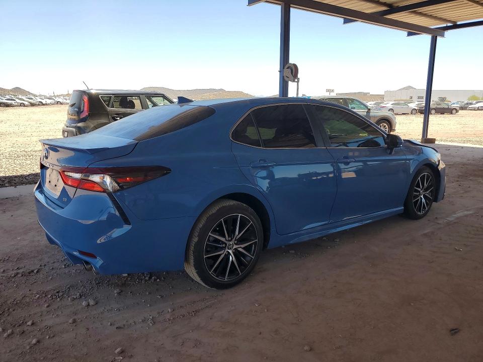 Auction sale of the 2024 Toyota Camry, vin: 4T1G11AK2RU207010, lot number: 56631106