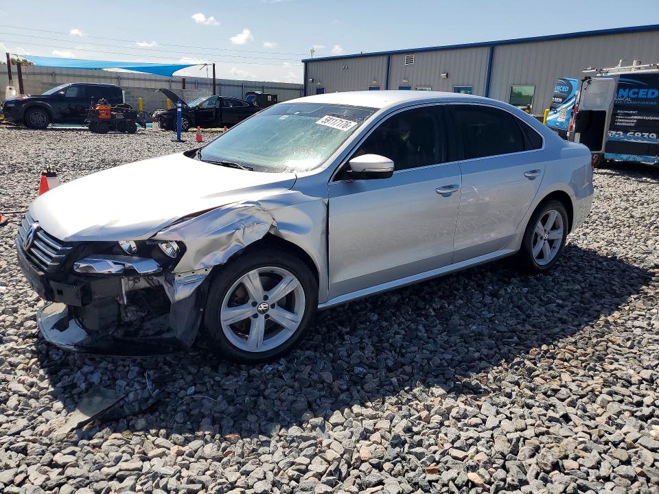 2013 Volkswagen Passat მანქანა იყიდება აუქციონზე, vin: 1VWBH7A36DC000900, აუქციონის ნომერი: 59117176